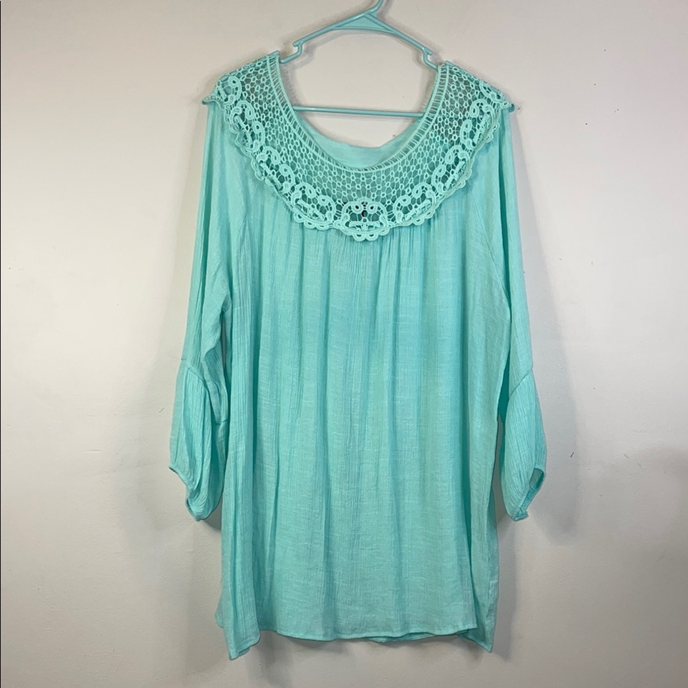 Cal Style Seafom Green with Lacey Neckline Embellishment Size 2XL #257